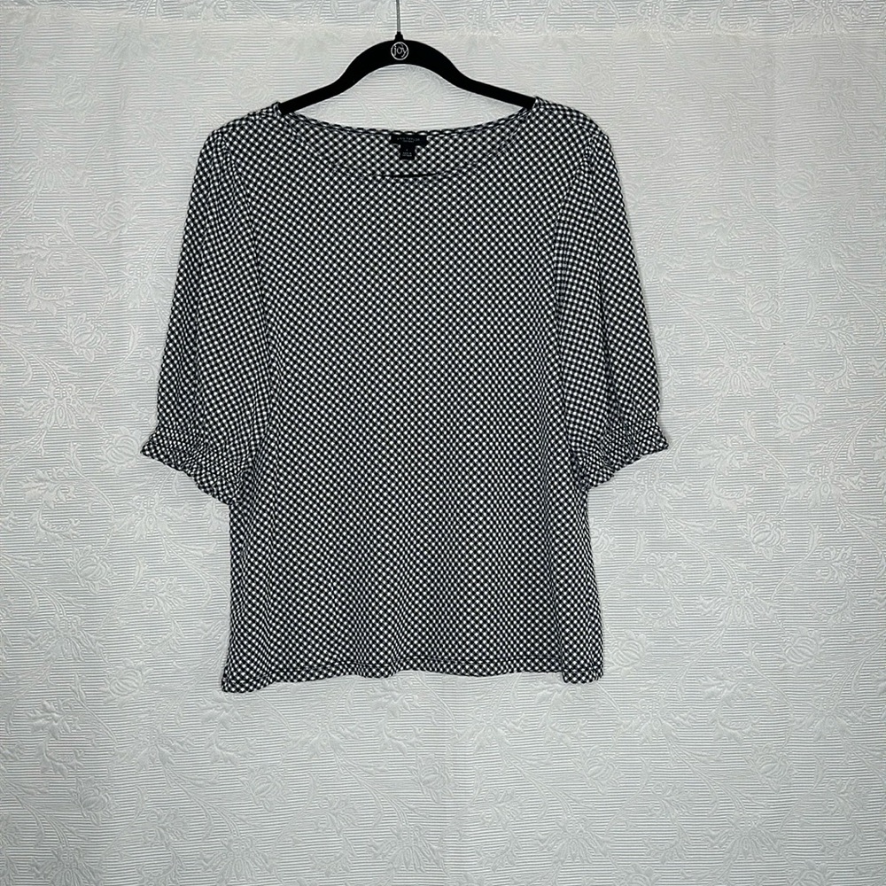 Ann Taylor Black & White Top
